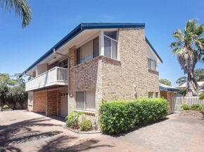 3 'Ambleside' 9 Shoal Bay Avenue - air con, WIFI and close to the water and Shoal Bay shops